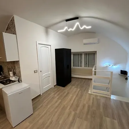 Brother's 50 Apartman Nápoly